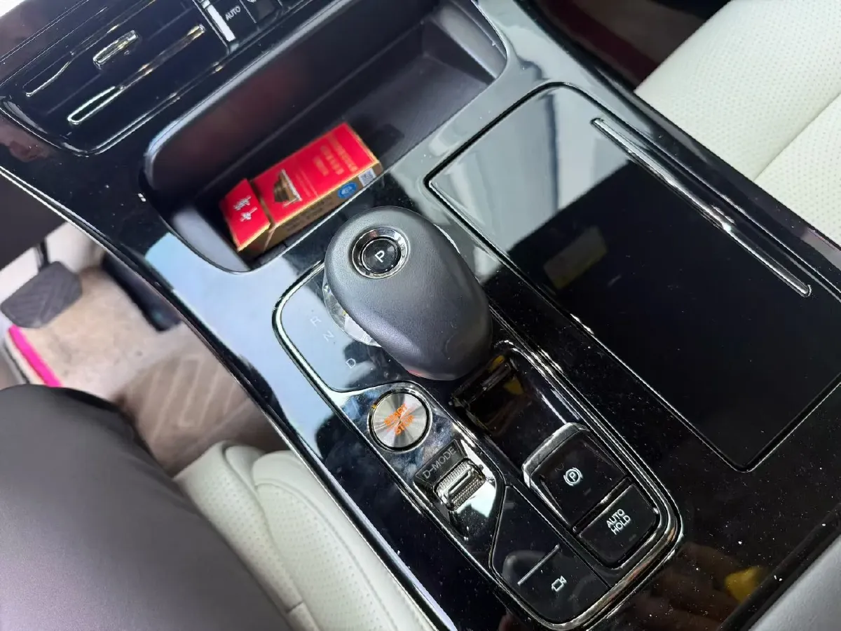 2023 GAC Trumpchi M8 2.0T 252HP L4 8AT,autocango,china used car exporter,china ev exporter,chinese used car exporter,chinese used ev exporter