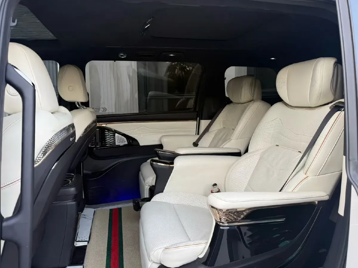 2023 GAC Trumpchi M8 2.0T 252HP L4 8AT,autocango,china used car exporter,china ev exporter,chinese used car exporter,chinese used ev exporter