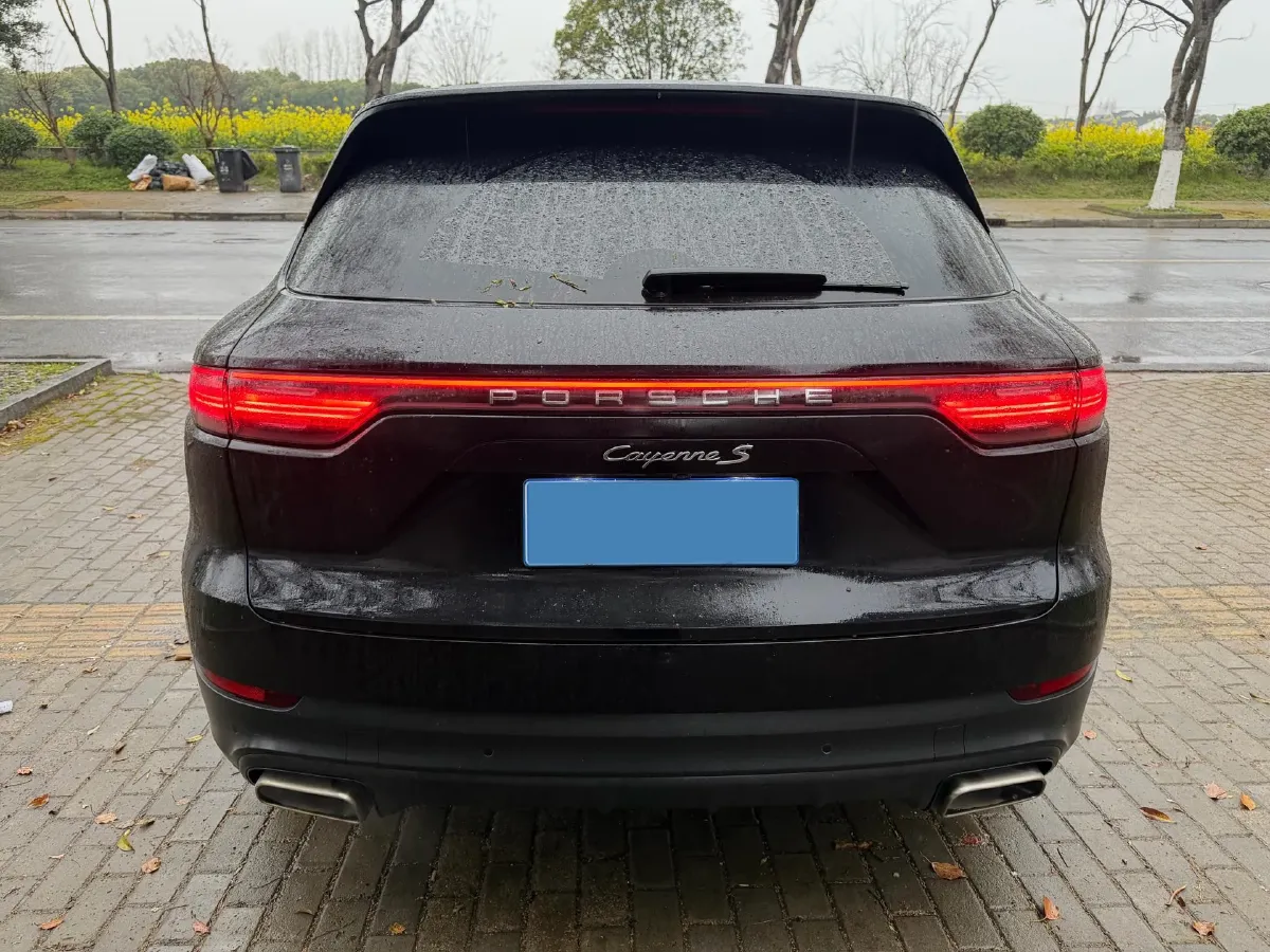 2022 Porsche Cayenne 3.0T 340HP V6 8AT,autocango,china used car exporter,china ev exporter,chinese used car exporter,chinese used ev exporter
