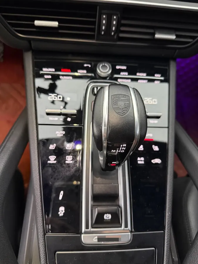 2022 Porsche Cayenne 3.0T 340HP V6 8AT,autocango,china used car exporter,china ev exporter,chinese used car exporter,chinese used ev exporter