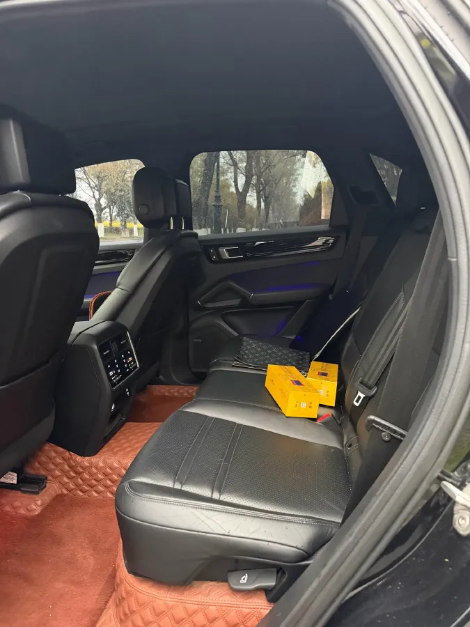 2022 Porsche Cayenne 3.0T 340HP V6 8AT,autocango,china used car exporter,china ev exporter,chinese used car exporter,chinese used ev exporter