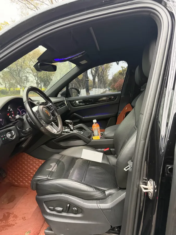 2022 Porsche Cayenne 3.0T 340HP V6 8AT,autocango,china used car exporter,china ev exporter,chinese used car exporter,chinese used ev exporter