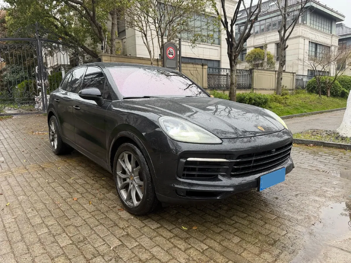 2022 Porsche Cayenne 3.0T 340HP V6 8AT,autocango,china used car exporter,china ev exporter,chinese used car exporter,chinese used ev exporter