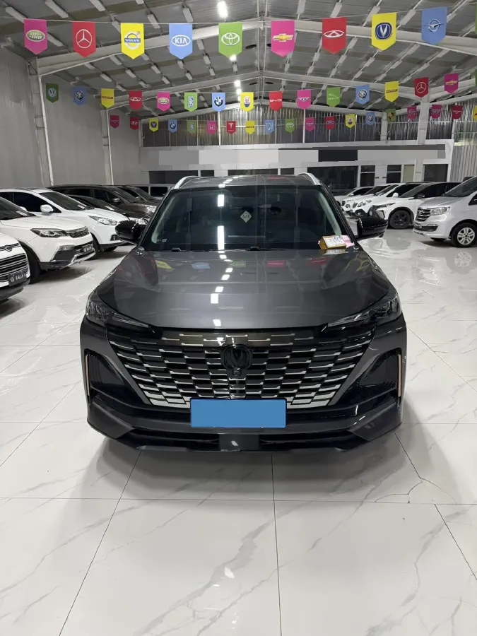 2022 ChangAn Oshan X7 Plus 1.5T 188HP L4 7DCT,autocango,china used car exporter,china ev exporter,chinese used car exporter,chinese used ev exporter