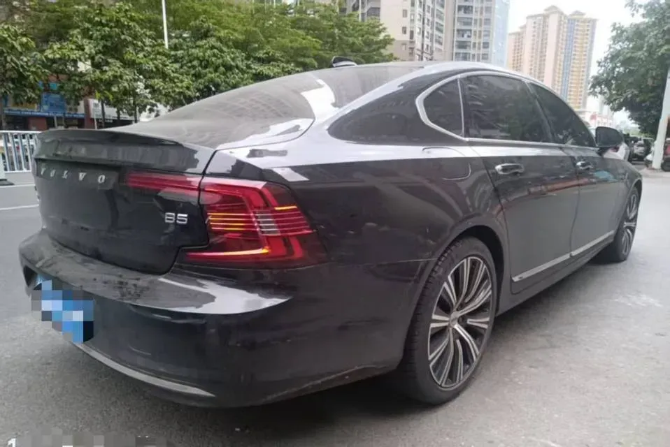 2023 Volvo S90 2.0T 250HP L4 8AT,autocango,china used car exporter,china ev exporter,chinese used car exporter,chinese used ev exporter