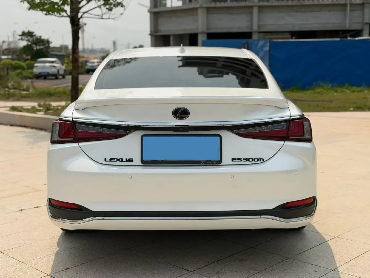 2020 Lexus ES 2.5L 178HP L4 E-CVT Hybrid,autocango,china used car exporter,china ev exporter,chinese used car exporter,chinese used ev exporter