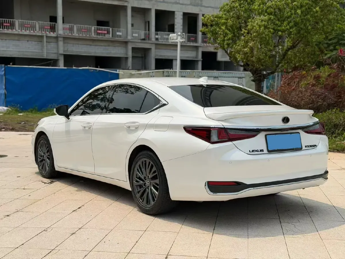 2020 Lexus ES 2.5L 178HP L4 E-CVT Hybrid,autocango,china used car exporter,china ev exporter,chinese used car exporter,chinese used ev exporter