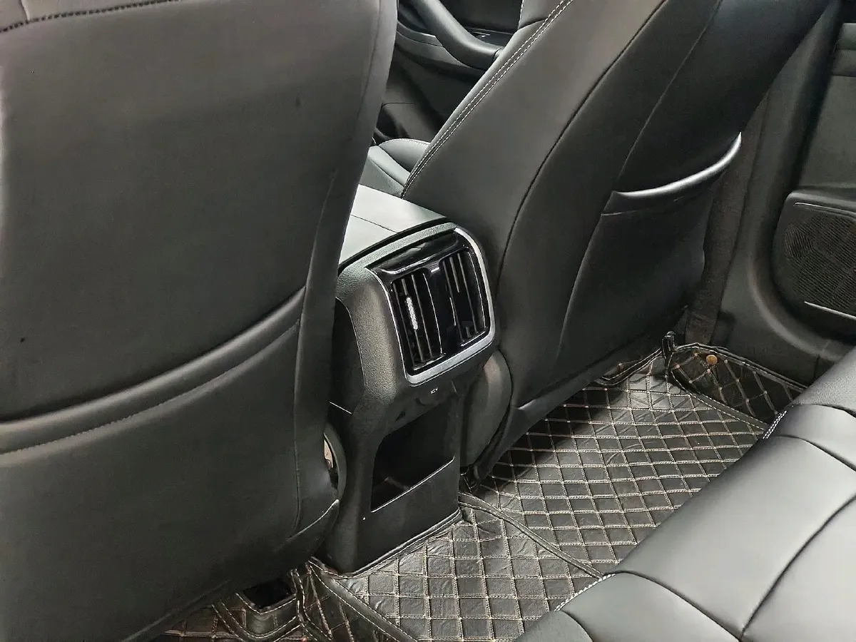 2024 Bestune B70 1.5T 169HP L4 7DCT,autocango,china used car exporter,china ev exporter,chinese used car exporter,chinese used ev exporter