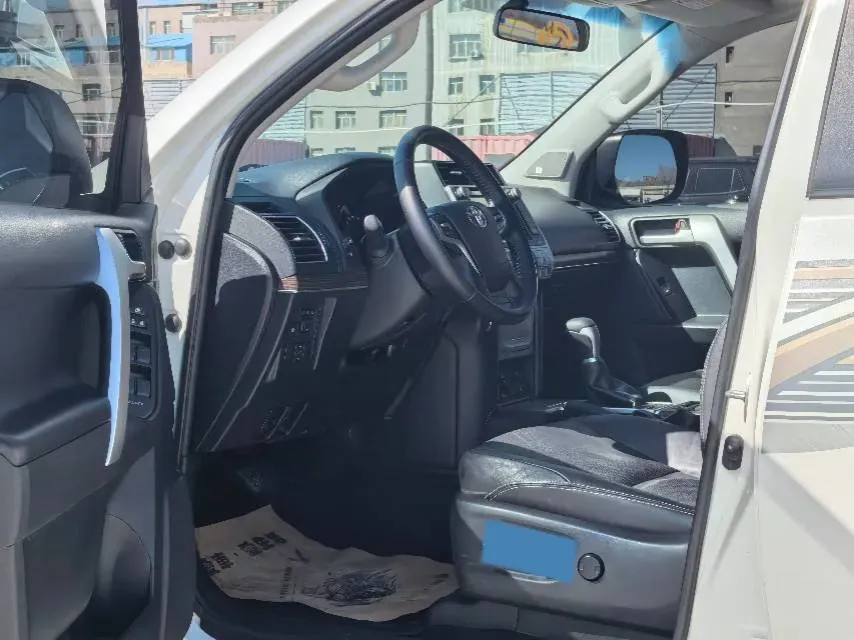 2018 Mercedes-Benz E Class 2.0T 184HP L4 9AT,autocango,china used car exporter,china ev exporter,chinese used car exporter,chinese used ev exporter