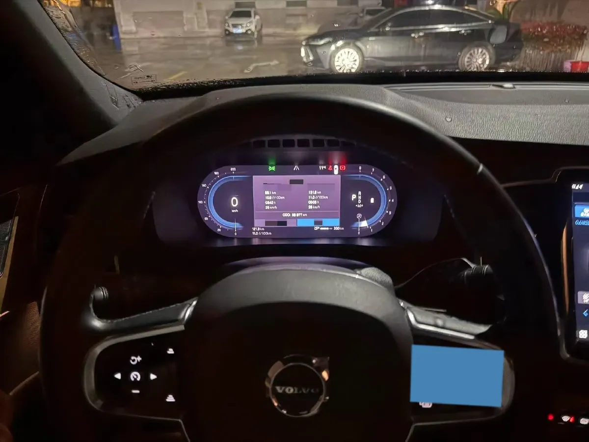 2023 Volvo XC90 2.0T 299HP L4 8AT,autocango,china used car exporter,china ev exporter,chinese used car exporter,chinese used ev exporter