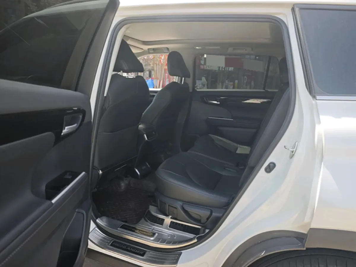 2023 Toyota Highlander 2.5L 189HP L4 E-CVT Hybrid,autocango,china used car exporter,china ev exporter,chinese used car exporter,chinese used ev exporter