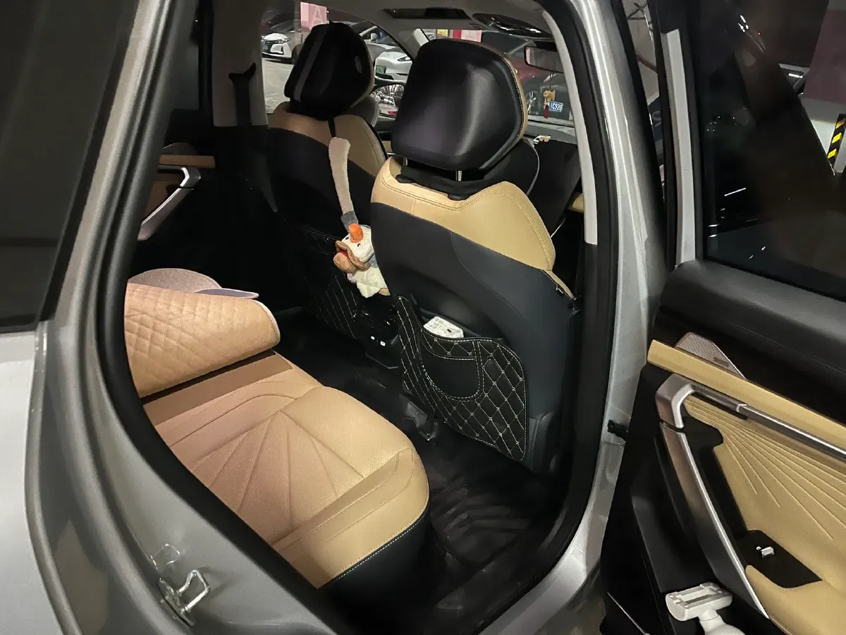 2023 Geely StarRay 1.5T 181HP L4 7DCT,autocango,china used car exporter,china ev exporter,chinese used car exporter,chinese used ev exporter