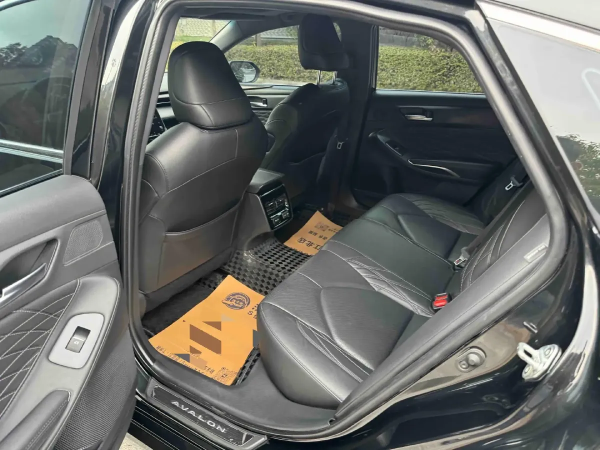 2023 Toyota Avalon 2.5L 207HP L4 8AT,autocango,china used car exporter,china ev exporter,chinese used car exporter,chinese used ev exporter