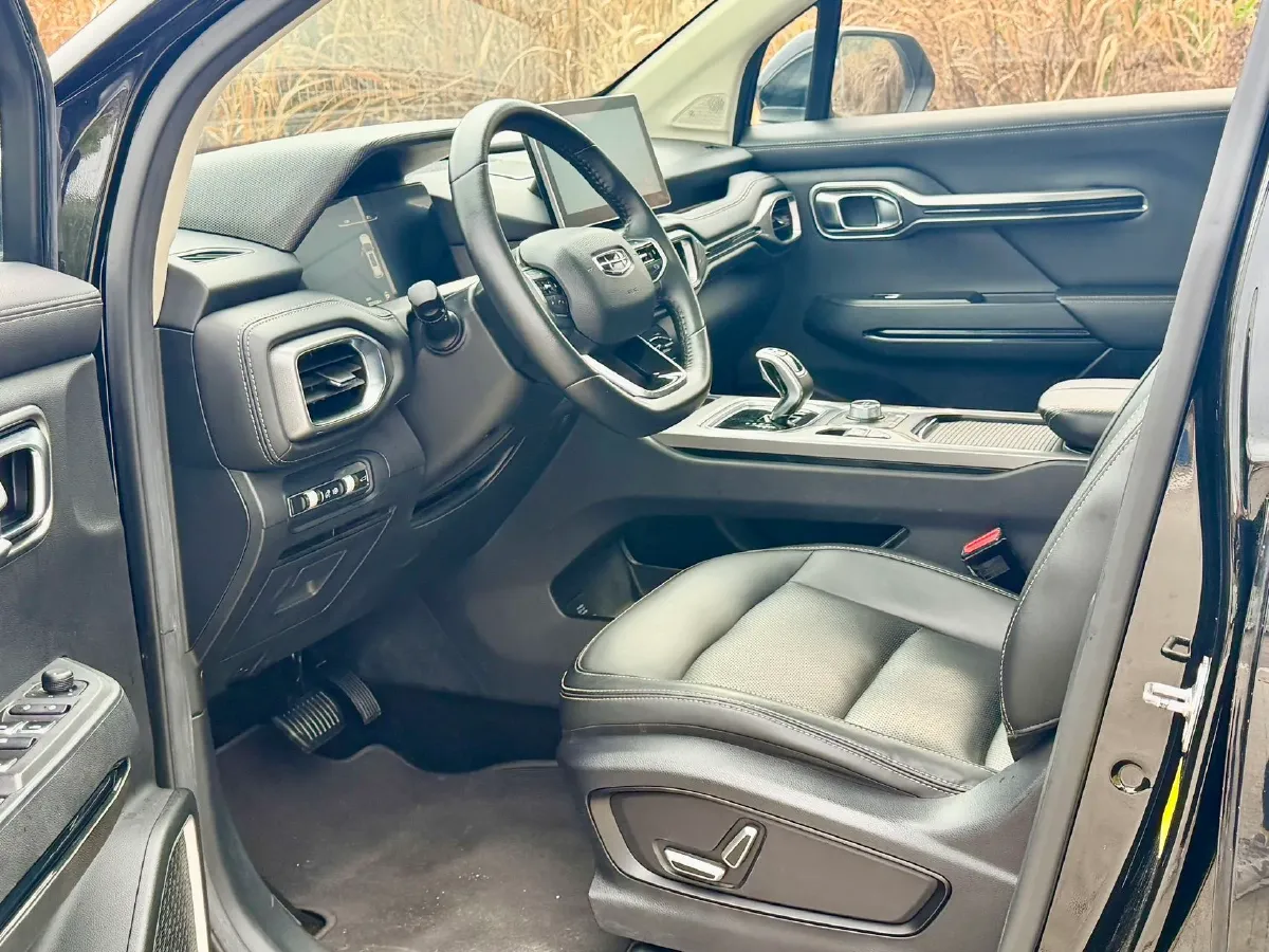 2020 Geely Okavango 1.8T 184HP L4 7DCT,autocango,china used car exporter,china ev exporter,chinese used car exporter,chinese used ev exporter