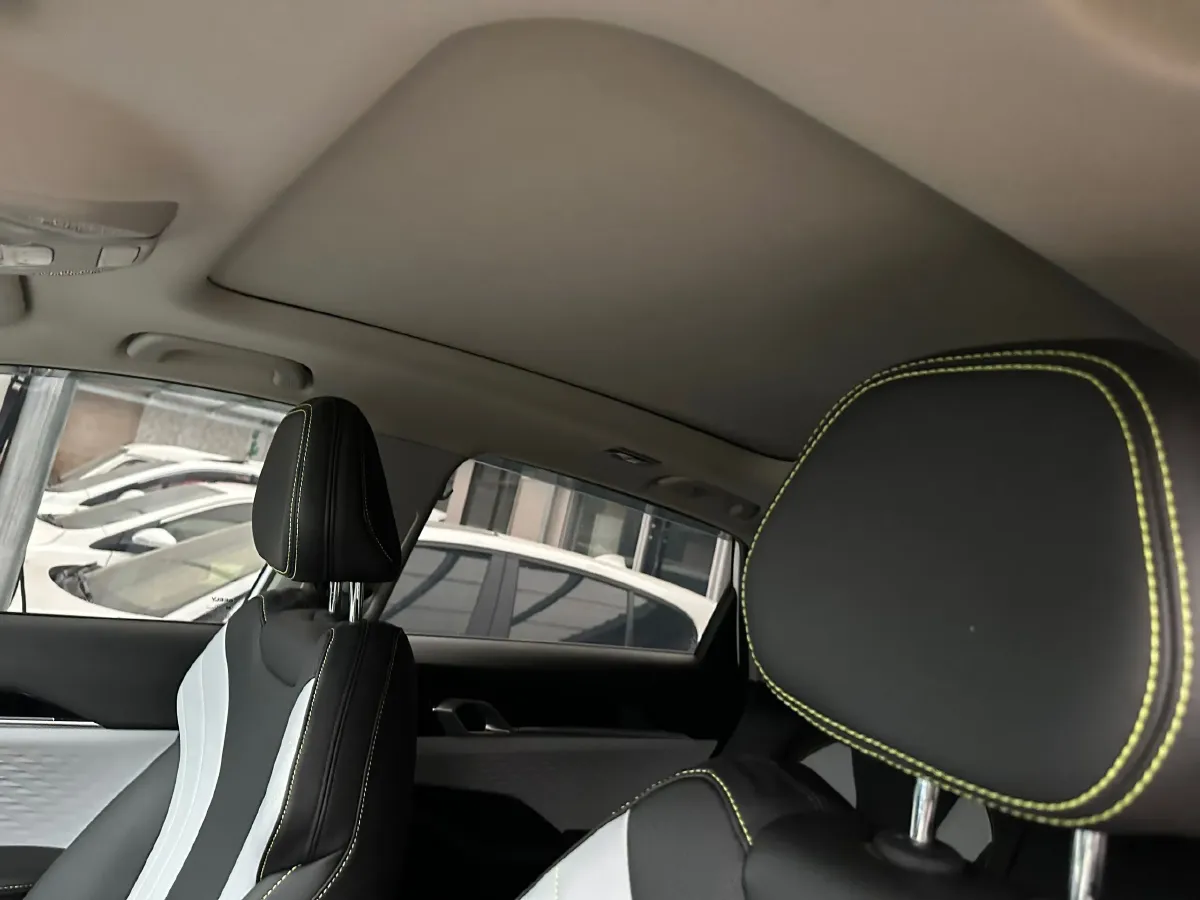 2022 Geely Coolray 1.5T 181HP L4 7DCT,autocango,china used car exporter,china ev exporter,chinese used car exporter,chinese used ev exporter