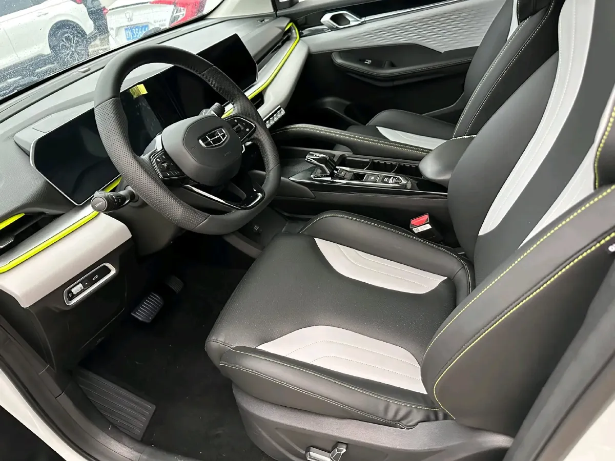 2022 Geely Coolray 1.5T 181HP L4 7DCT,autocango,china used car exporter,china ev exporter,chinese used car exporter,chinese used ev exporter