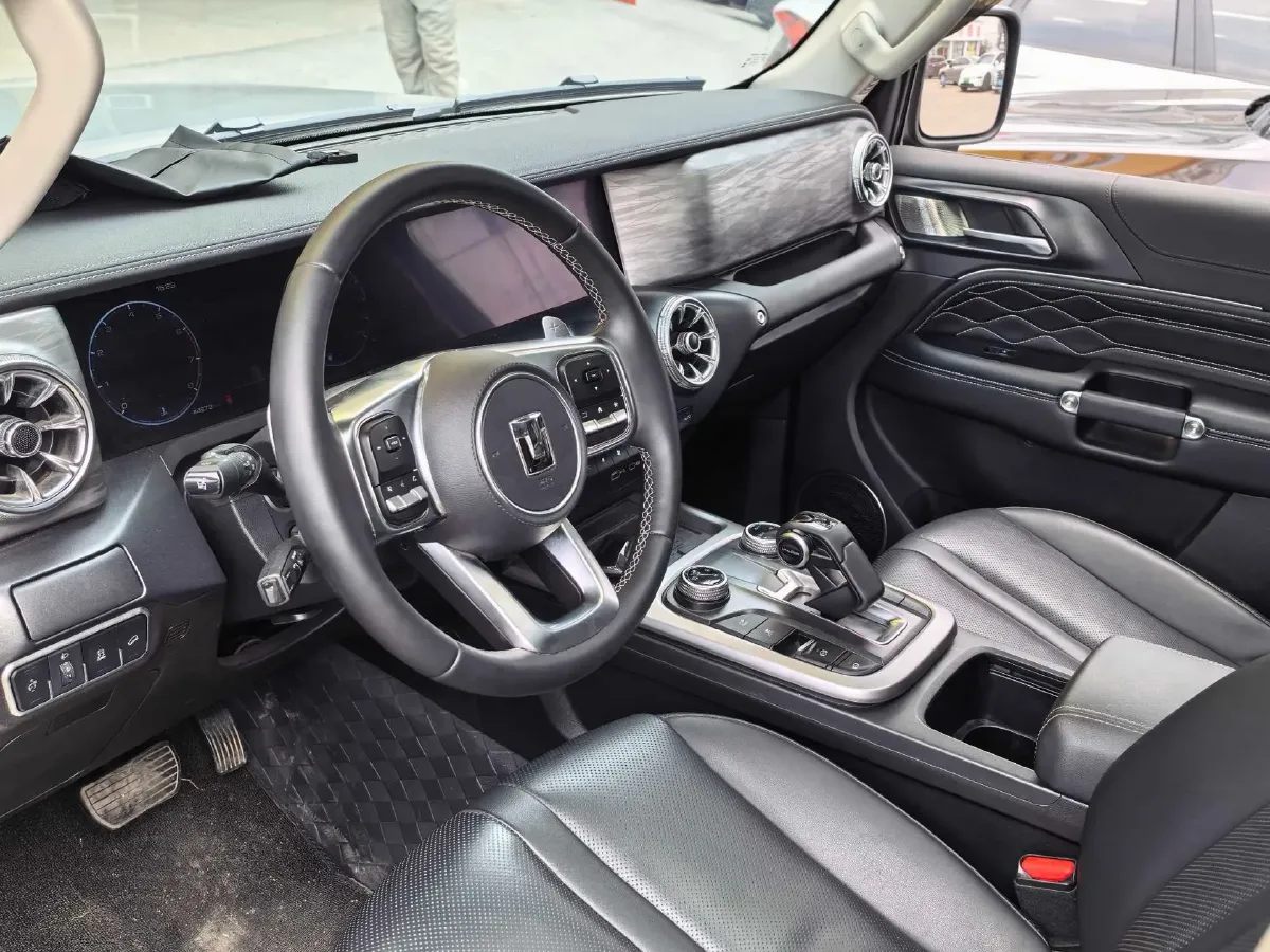 2024 Tank 300 2.0T 227HP L4 8AT,autocango,china used car exporter,china ev exporter,chinese used car exporter,chinese used ev exporter