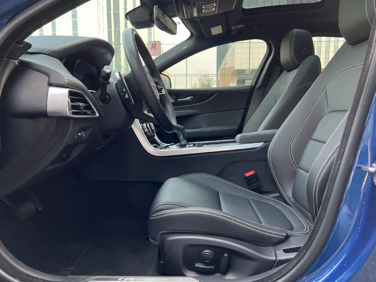 2021 Jaguar XEL 2.0T 250HP L4 8AT,autocango,china used car exporter,china ev exporter,chinese used car exporter,chinese used ev exporter