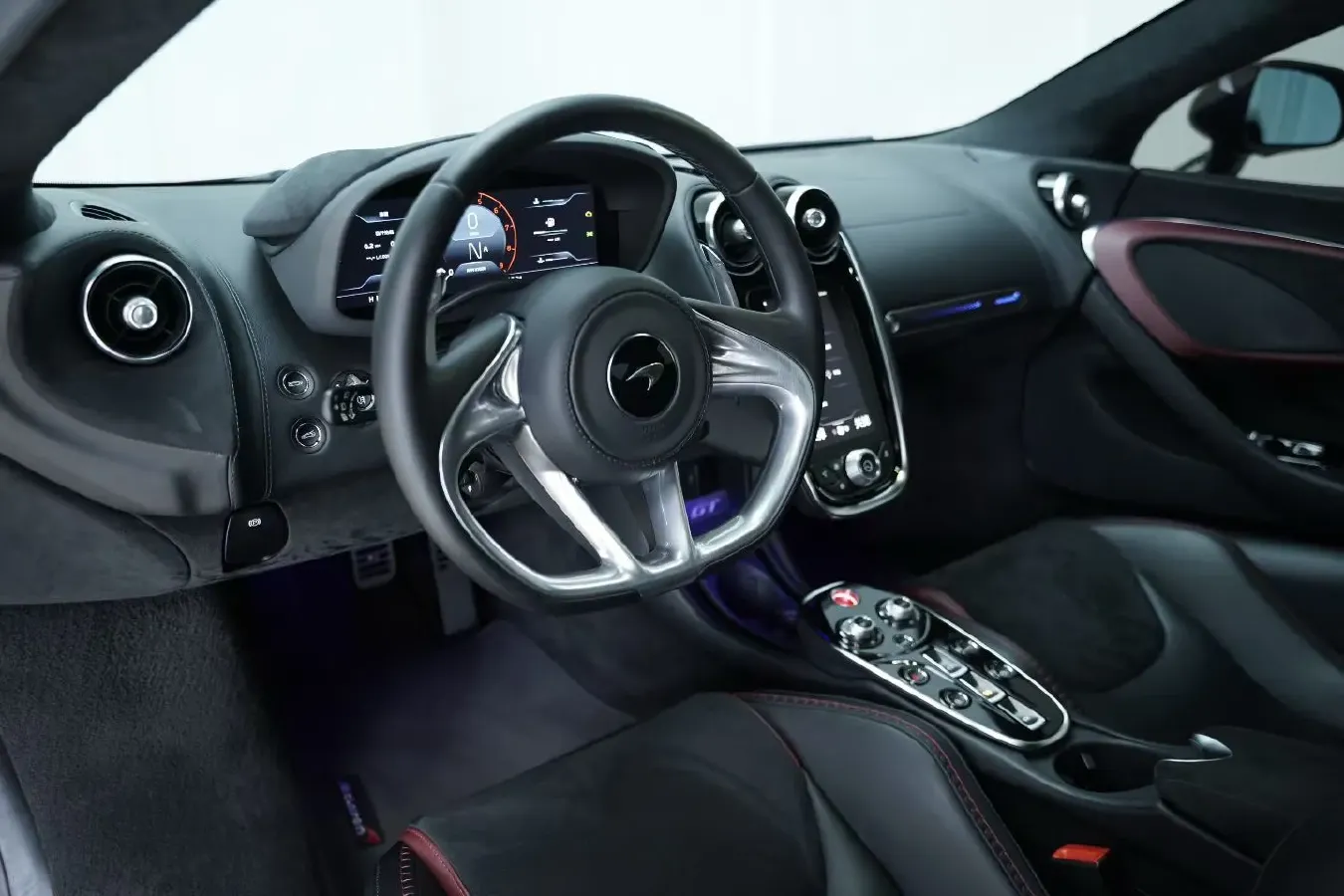 2019 Lorinser MAYBACH S Class 3.0T 367HP V6 9AT,autocango,china used car exporter,china ev exporter,chinese used car exporter,chinese used ev exporter