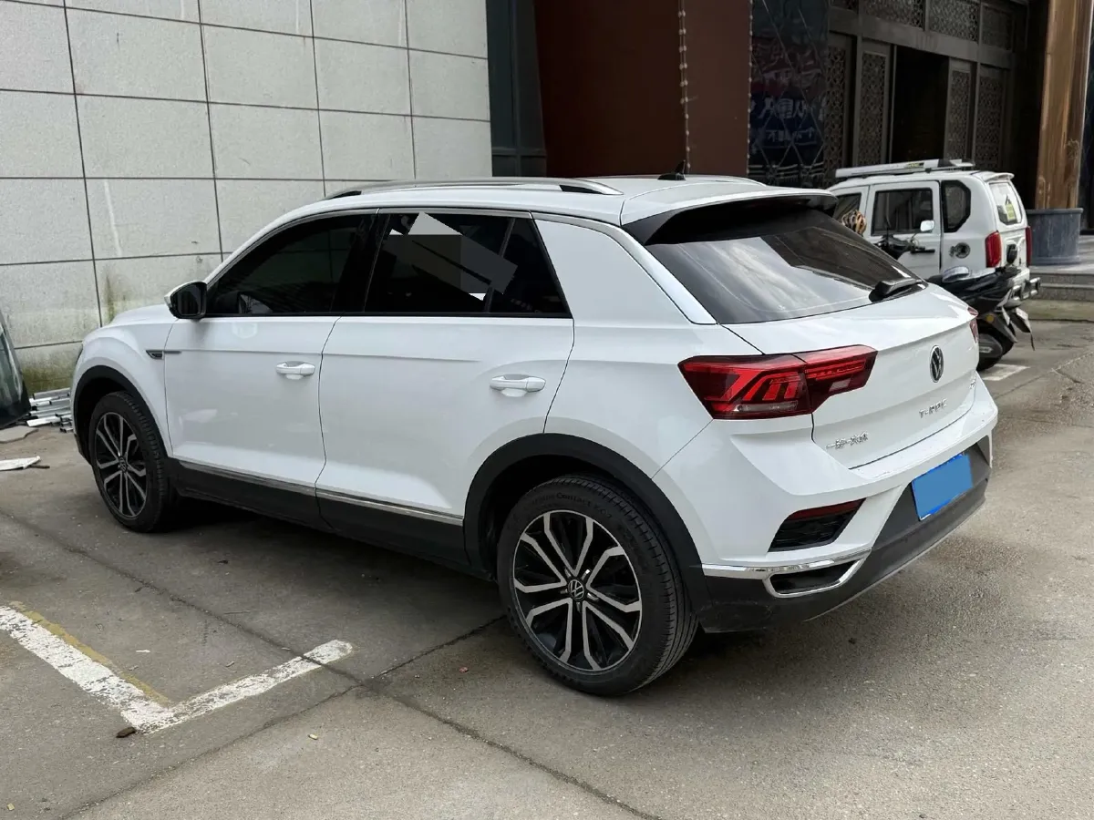 2022 Volkswagen T-Roc 1.4T 150HP L4 7DCT,autocango,china used car exporter,china ev exporter,chinese used car exporter,chinese used ev exporter