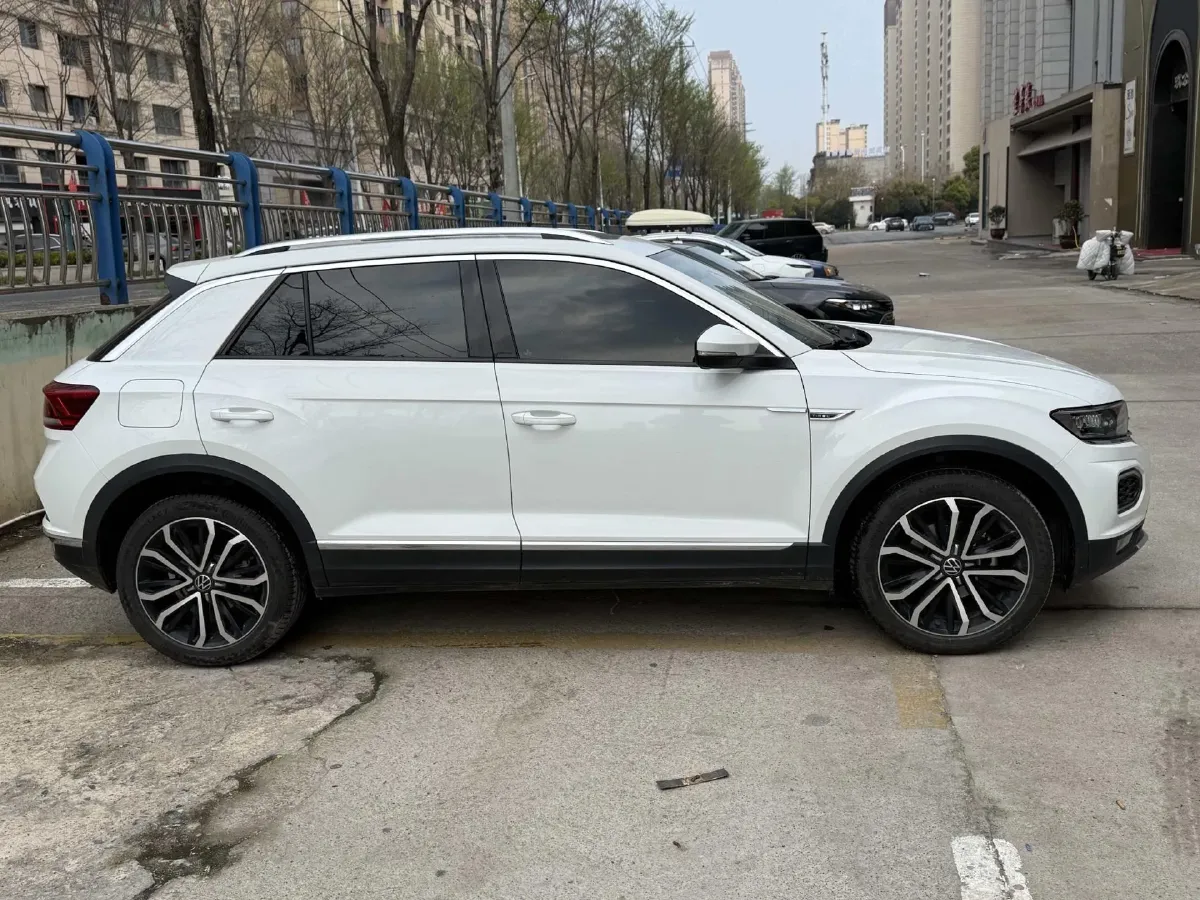 2022 Volkswagen T-Roc 1.4T 150HP L4 7DCT,autocango,china used car exporter,china ev exporter,chinese used car exporter,chinese used ev exporter