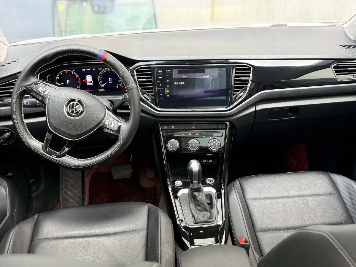 2022 Volkswagen T-Roc 1.4T 150HP L4 7DCT,autocango,china used car exporter,china ev exporter,chinese used car exporter,chinese used ev exporter
