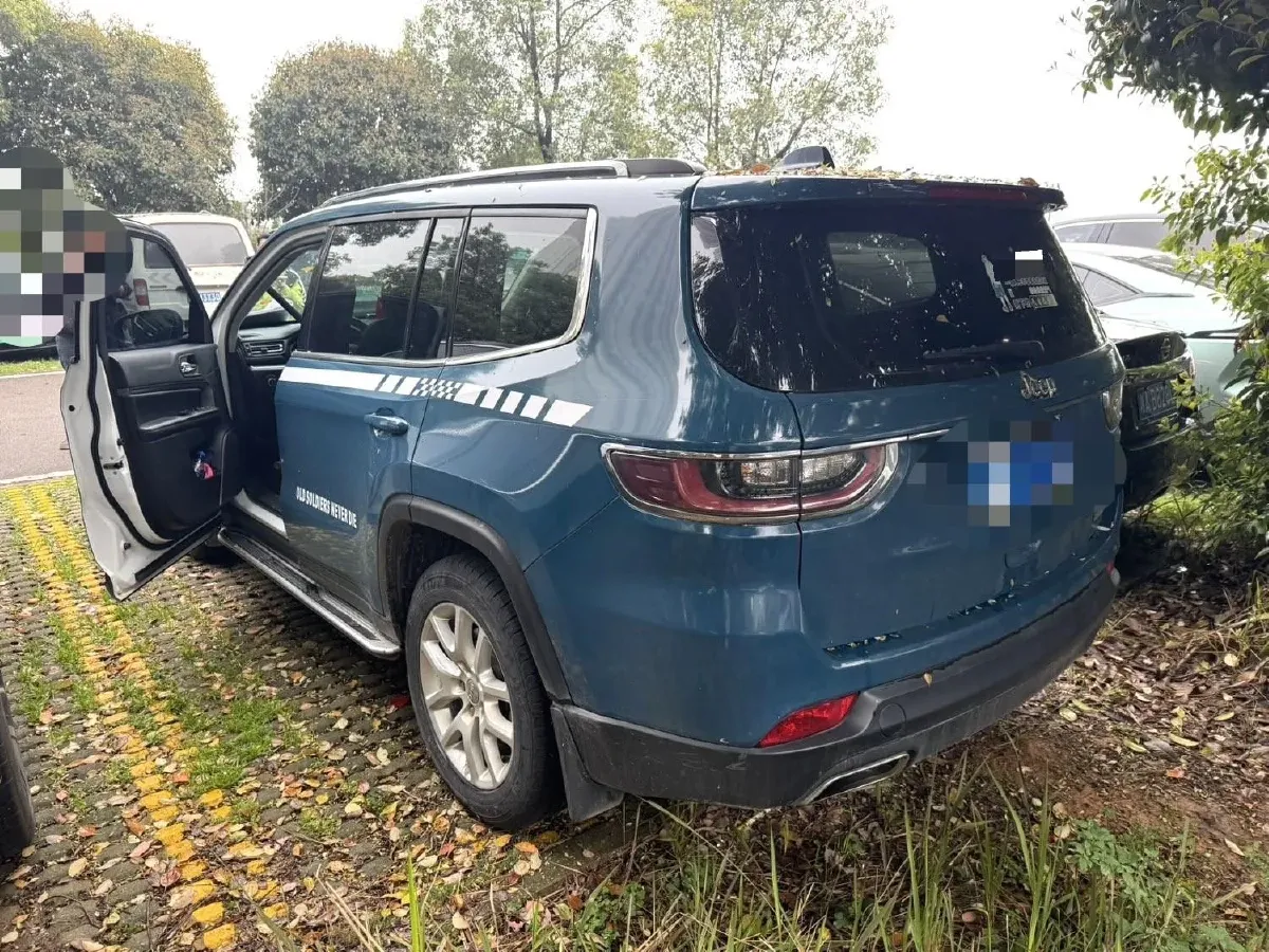 2018 Jeep Commander 2.0T 234HP L4 9AT,autocango,china used car exporter,china ev exporter,chinese used car exporter,chinese used ev exporter