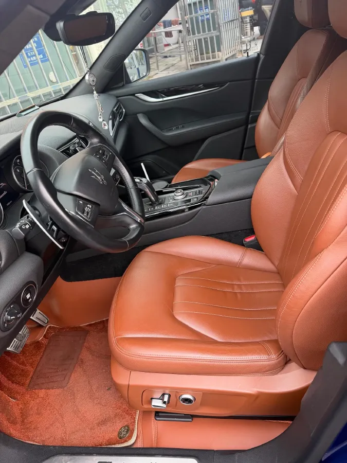 2021 Maserati Levante 3.0T 350HP V6 8AT,autocango,china used car exporter,china ev exporter,chinese used car exporter,chinese used ev exporter