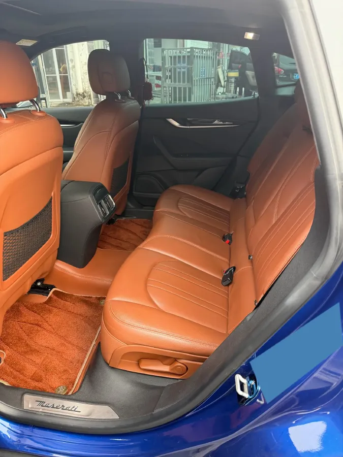 2021 Maserati Levante 3.0T 350HP V6 8AT,autocango,china used car exporter,china ev exporter,chinese used car exporter,chinese used ev exporter