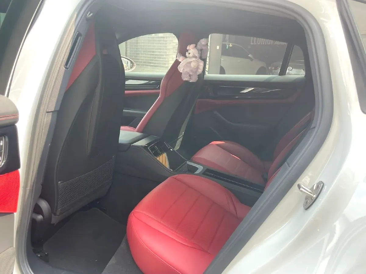 2024 Porsche Taycan 2AT BEV 105KWH,autocango,china used car exporter,china ev exporter,chinese used car exporter,chinese used ev exporter