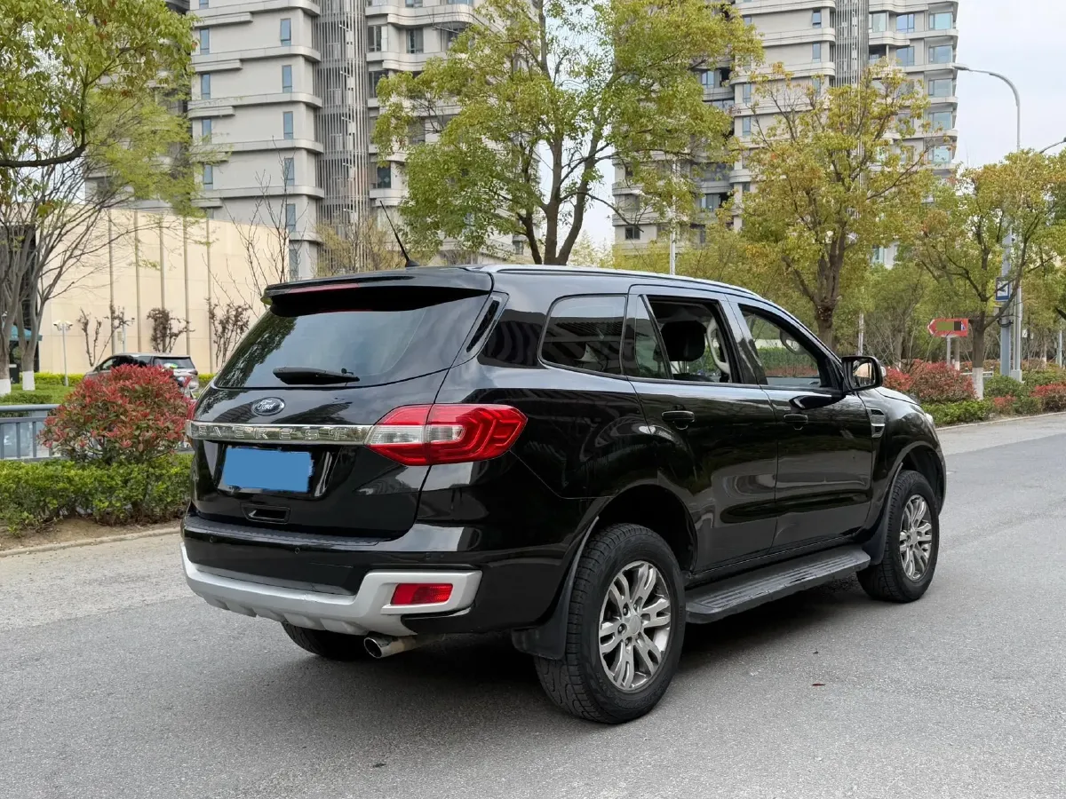 2017 Hyundai Grand SantaFe 2.2T 200HP L4 6AT,autocango,china used car exporter,china ev exporter,chinese used car exporter,chinese used ev exporter