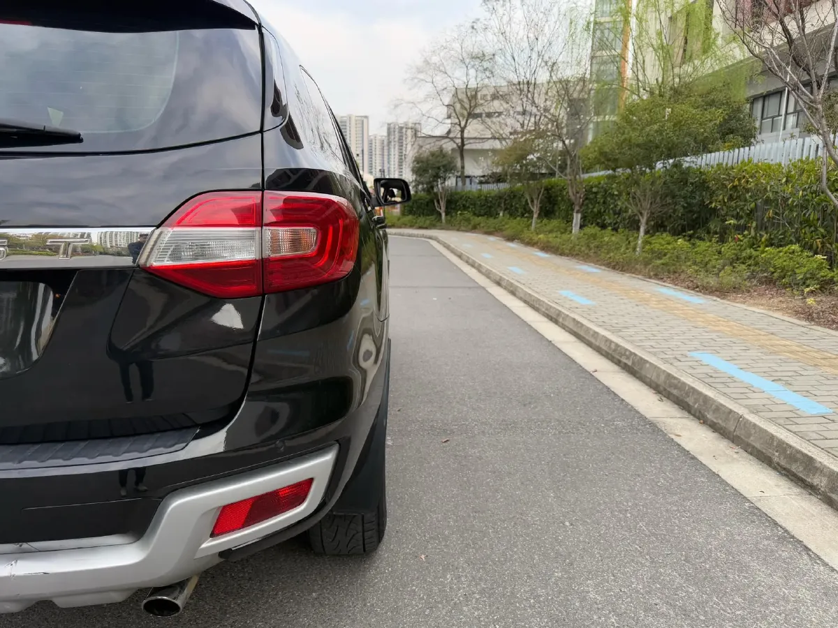 2017 Hyundai Grand SantaFe 2.2T 200HP L4 6AT,autocango,china used car exporter,china ev exporter,chinese used car exporter,chinese used ev exporter