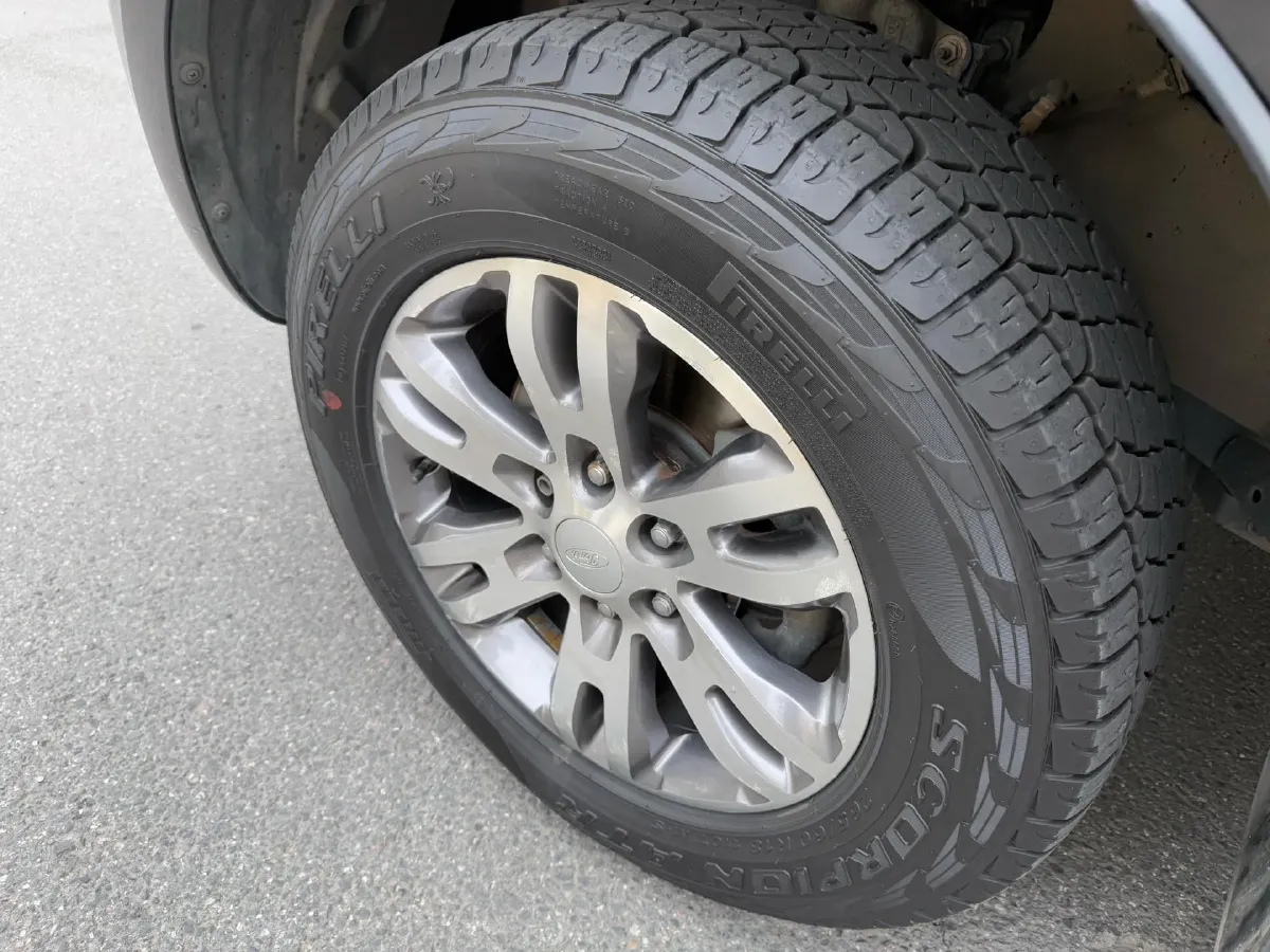 2017 Hyundai Grand SantaFe 2.2T 200HP L4 6AT,autocango,china used car exporter,china ev exporter,chinese used car exporter,chinese used ev exporter