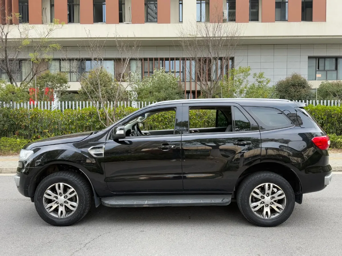 2017 Hyundai Grand SantaFe 2.2T 200HP L4 6AT,autocango,china used car exporter,china ev exporter,chinese used car exporter,chinese used ev exporter