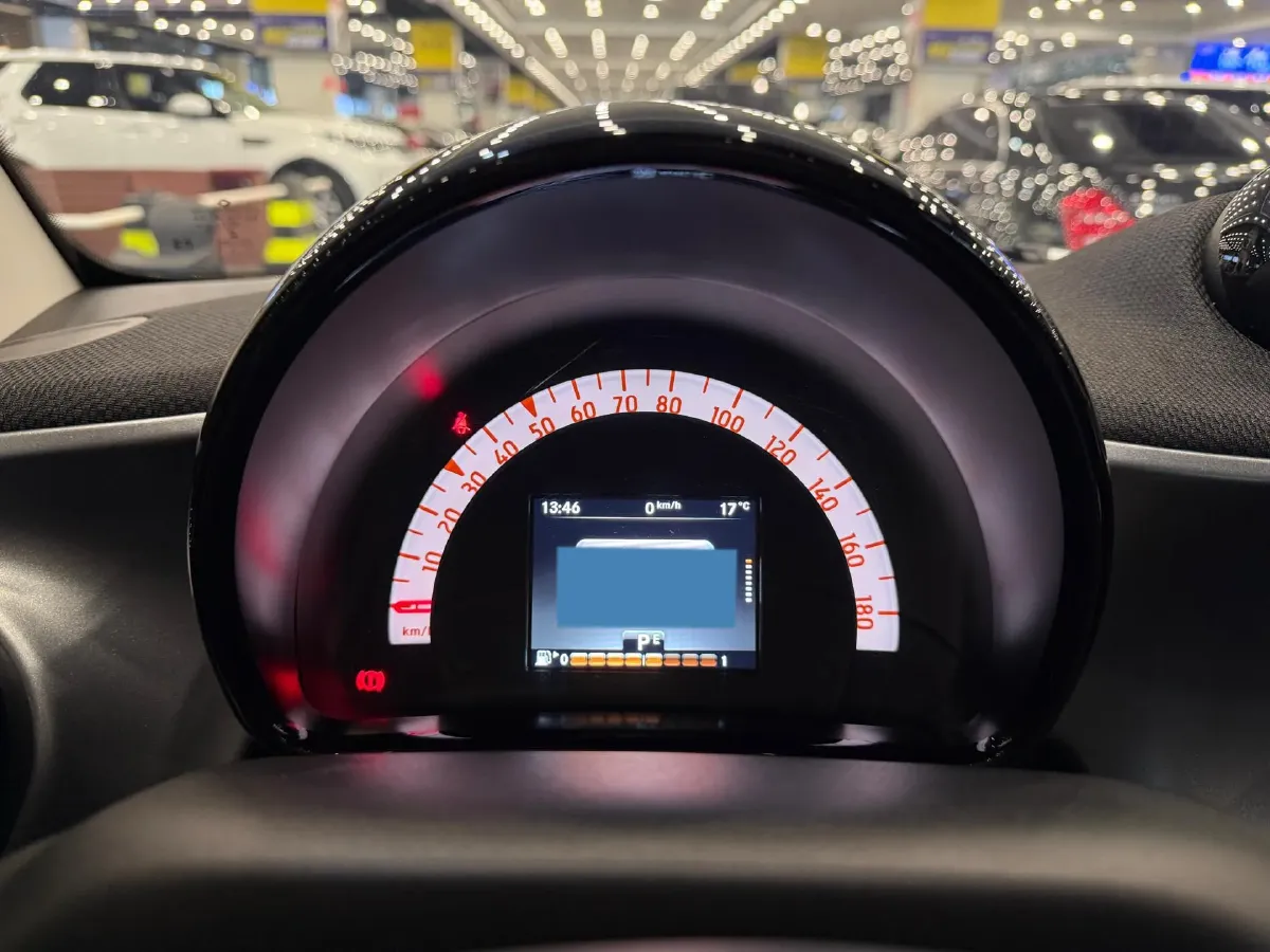 2019 Smart smart fortwo 0.9T 90HP L3 6DCT,autocango,china used car exporter,china ev exporter,chinese used car exporter,chinese used ev exporter