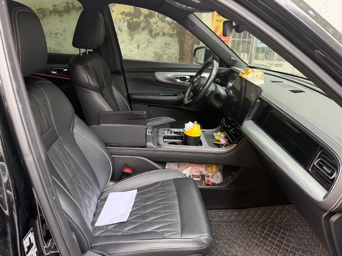 2022 GAC Trumpchi GS8 2.0T 252HP L4 8AT,autocango,china used car exporter,china ev exporter,chinese used car exporter,chinese used ev exporter