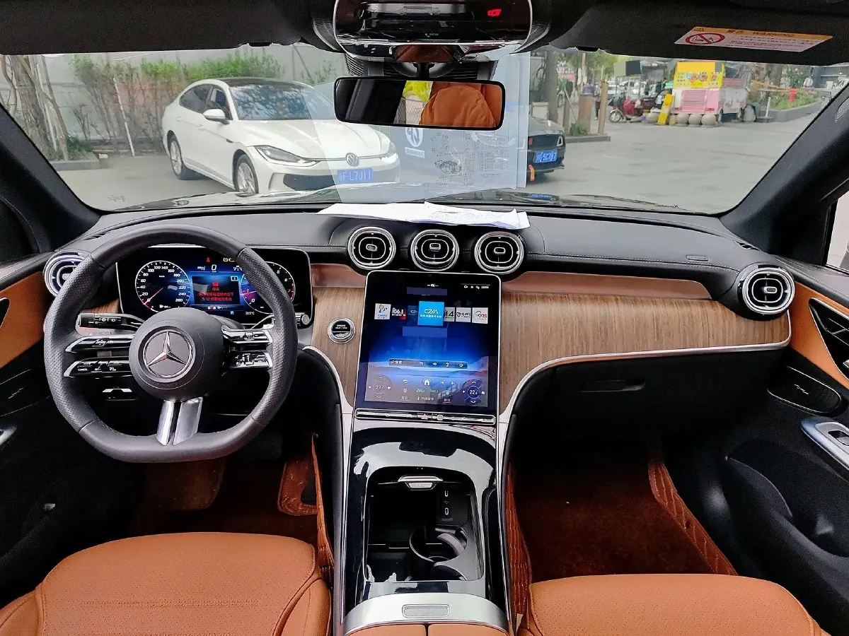 2024 Mercedes-Benz GLC Class 2.0T 258HP L4 9AT,autocango,china used car exporter,china ev exporter,chinese used car exporter,chinese used ev exporter