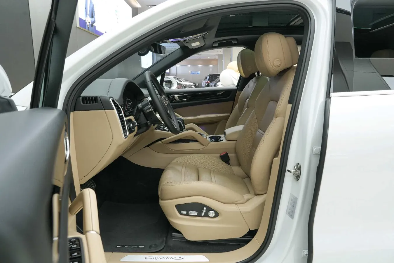 2018 Porsche Cayenne 2.9T 440HP V6 8AT,autocango,china used car exporter,china ev exporter,chinese used car exporter,chinese used ev exporter