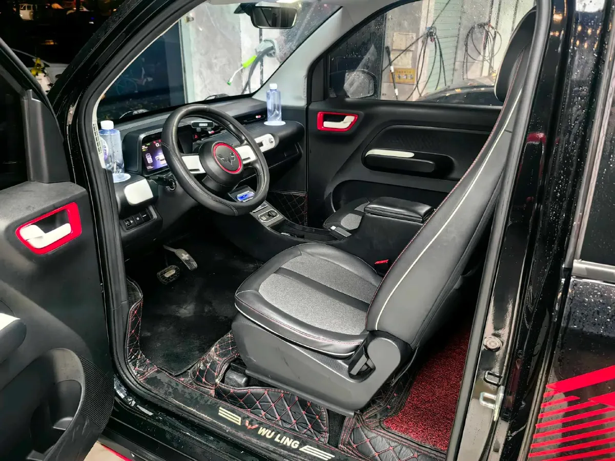 2022 WuLing HongGuang MINI EV BEV 17.3KWH,autocango,china used car exporter,china ev exporter,chinese used car exporter,chinese used ev exporter