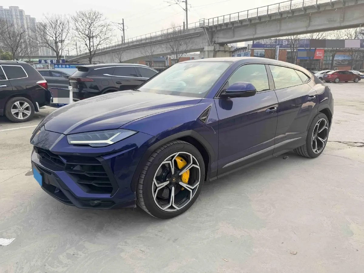 2021 Lamborghini Urus 4.0T 641HP V8 8AT,autocango,china used car exporter,china ev exporter,chinese used car exporter,chinese used ev exporter