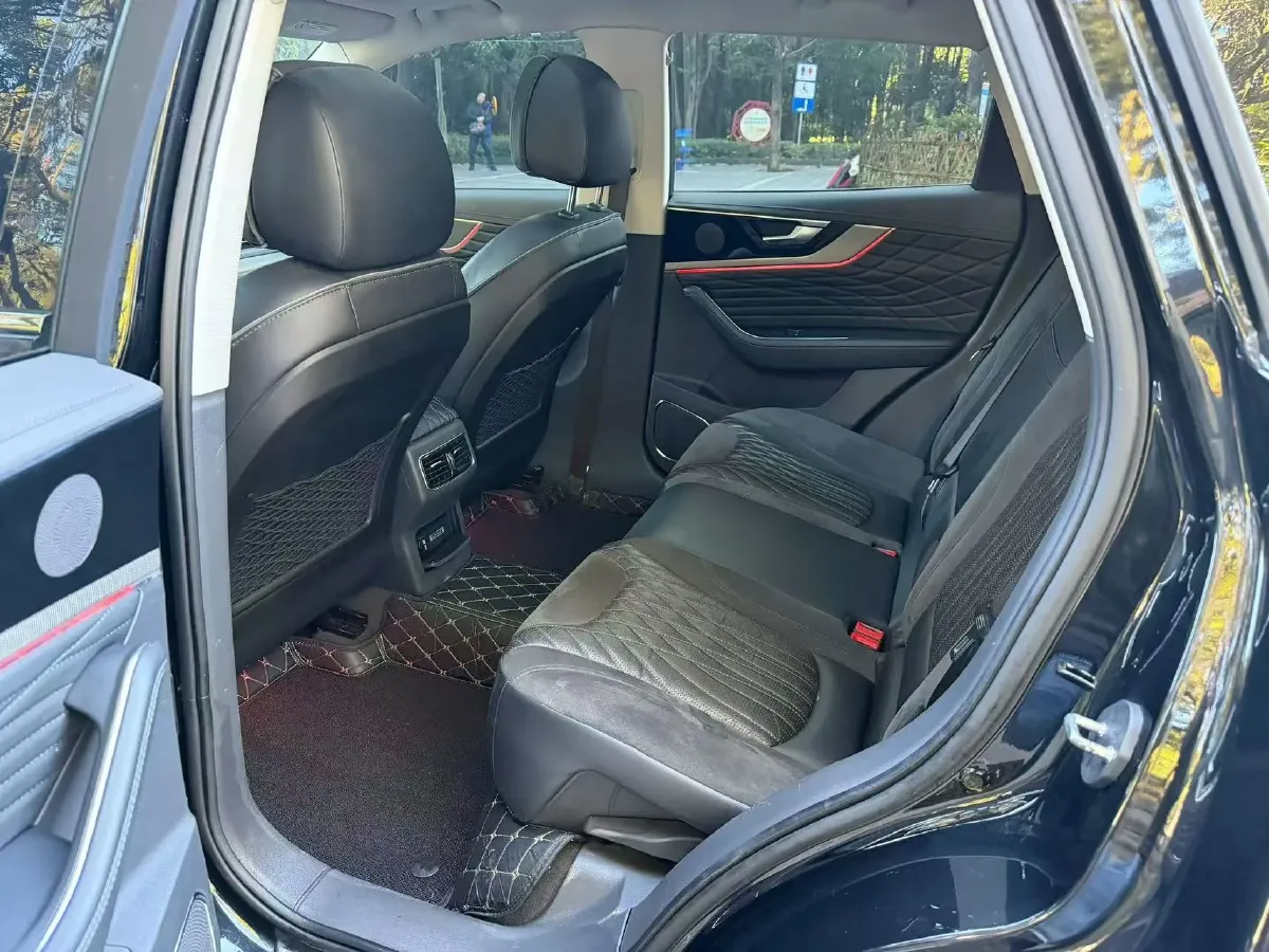 2022 HongQi HS5 2.0T 224HP L4 6AT,autocango,china used car exporter,china ev exporter,chinese used car exporter,chinese used ev exporter