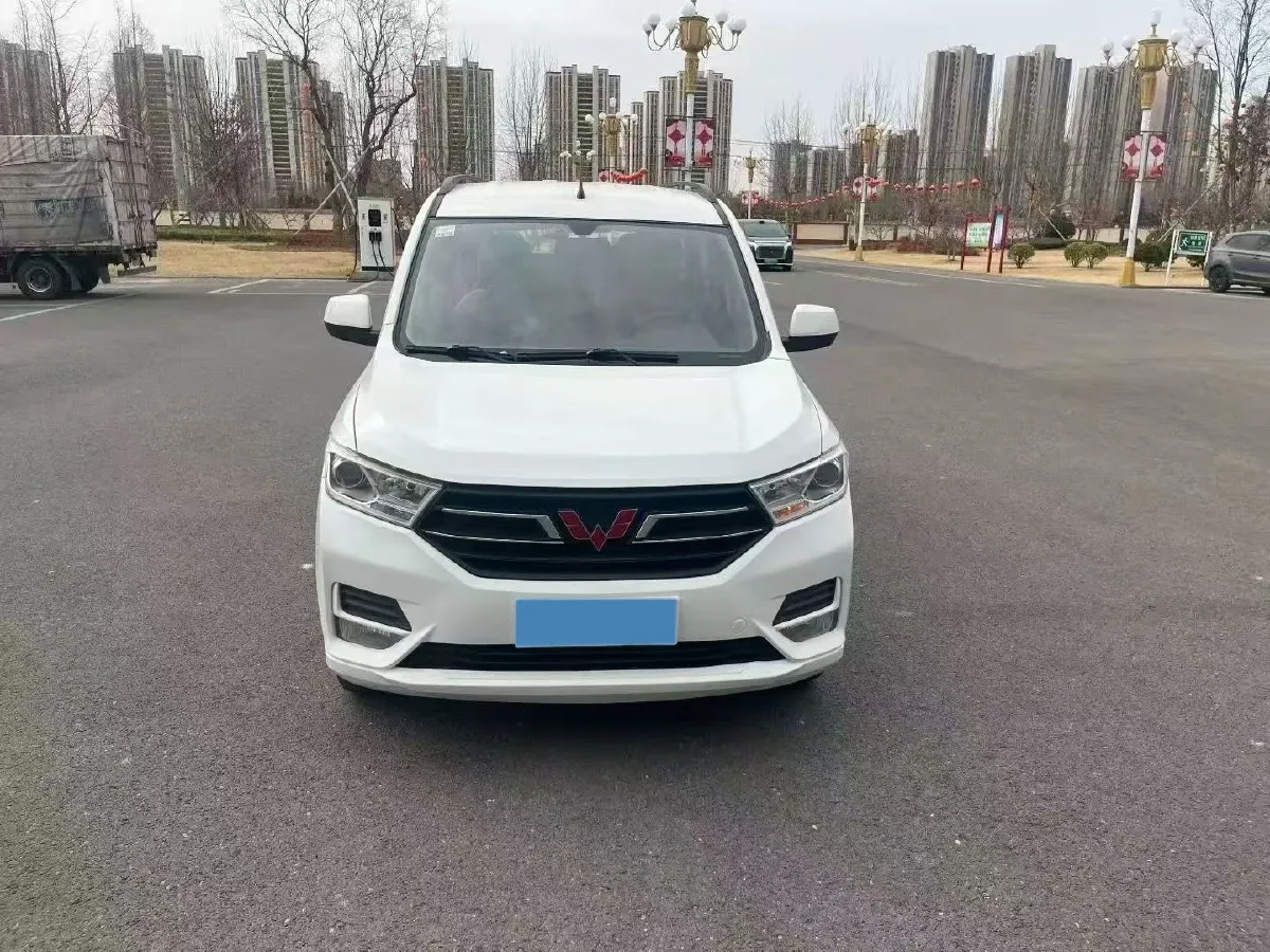 2019 WuLing HongGuang 1.5L 99HP L4 6MT,autocango,china used car exporter,china ev exporter,chinese used car exporter,chinese used ev exporter