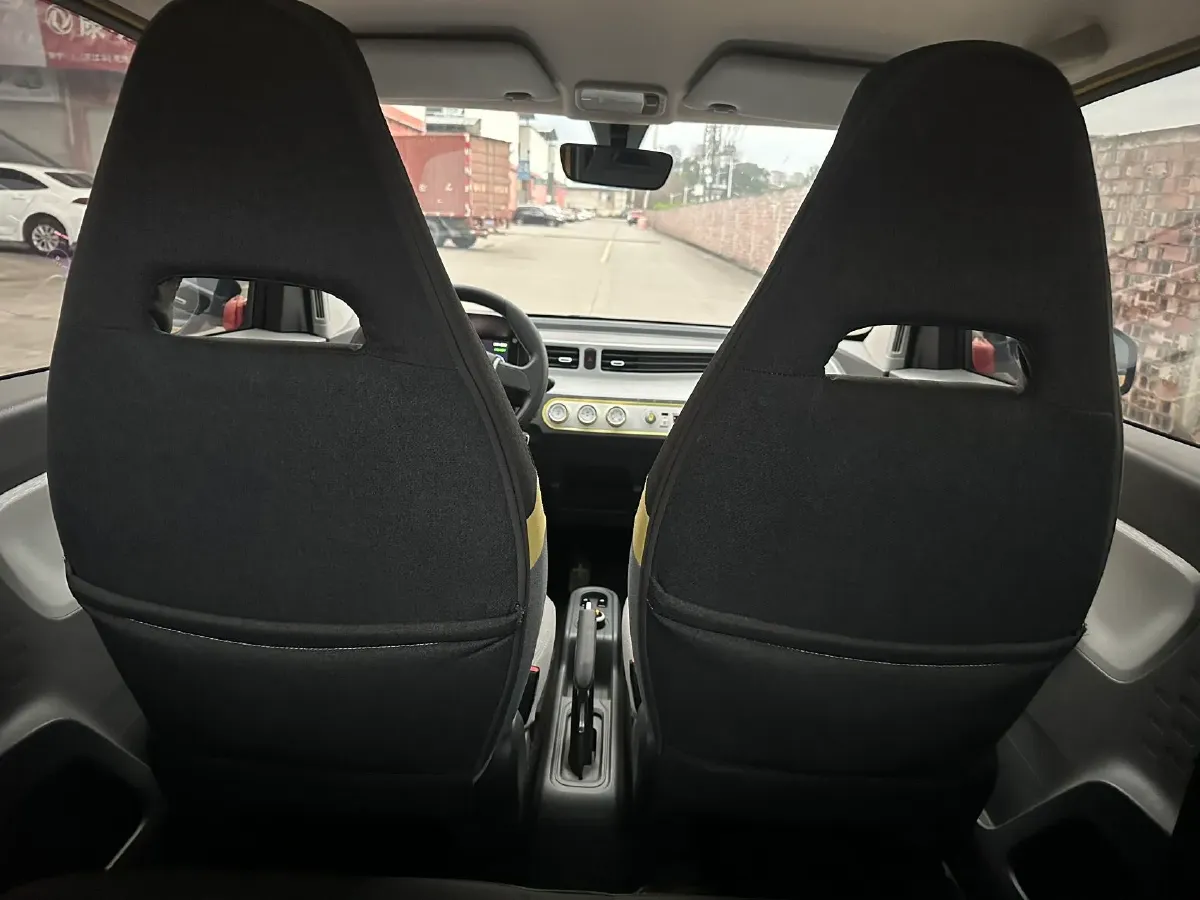 2020 WuLing HongGuang MINI EV BEV 9KWH,autocango,china used car exporter,china ev exporter,chinese used car exporter,chinese used ev exporter