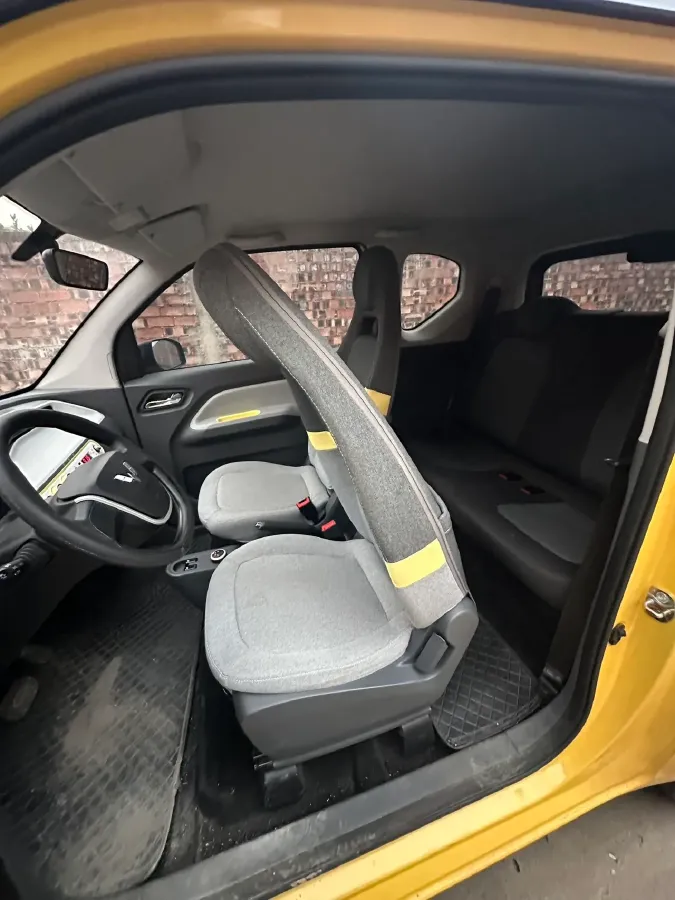 2020 WuLing HongGuang MINI EV BEV 9KWH,autocango,china used car exporter,china ev exporter,chinese used car exporter,chinese used ev exporter