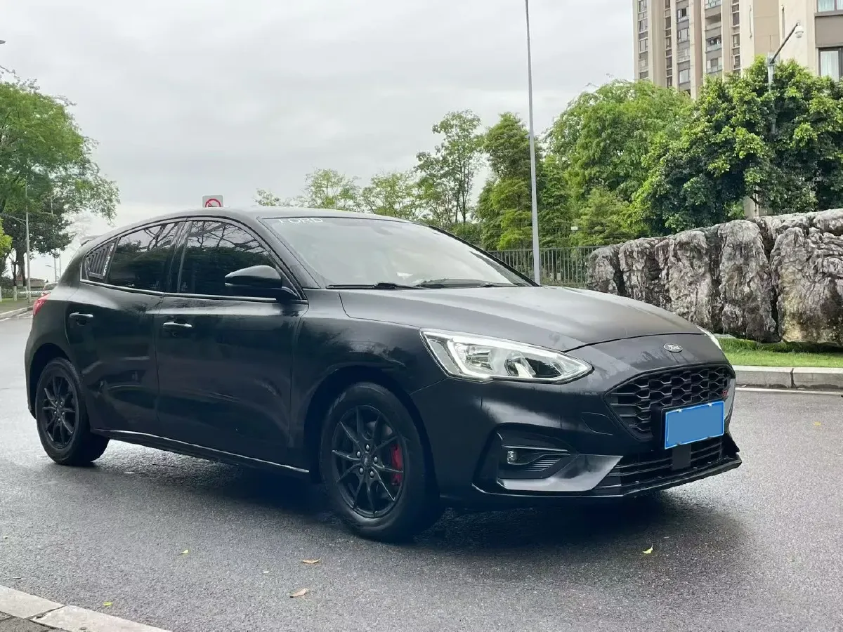 2020 Ford Focus 1.5T 174HP L3 8AT,autocango,china used car exporter,china ev exporter,chinese used car exporter,chinese used ev exporter