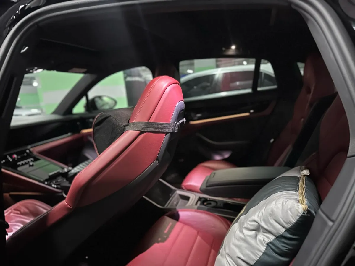 2024 Porsche Taycan 2AT BEV 105KWH,autocango,china used car exporter,china ev exporter,chinese used car exporter,chinese used ev exporter