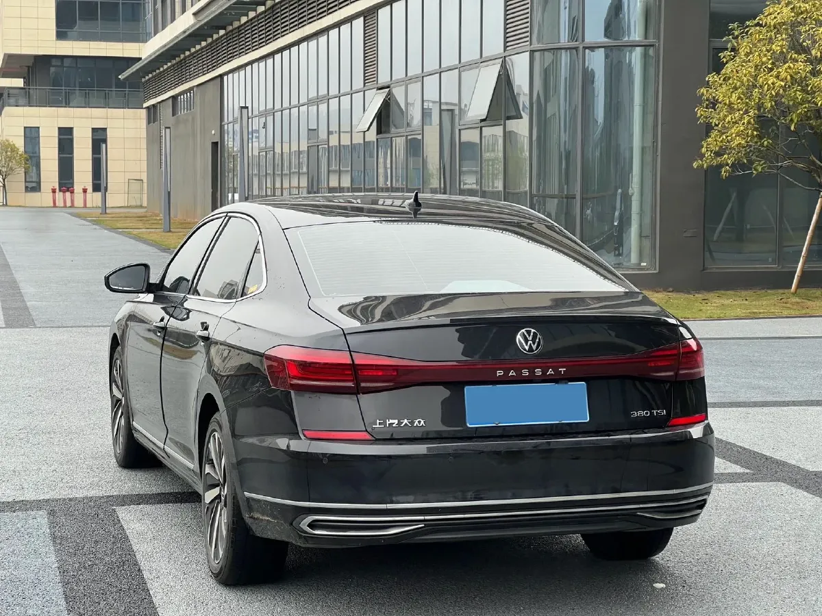 2026 Volkswagen Passat 2.0T 220HP L4 7DCT,autocango,china used car exporter,china ev exporter,chinese used car exporter,chinese used ev exporter