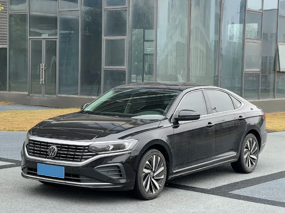 2026 Volkswagen Passat 2.0T 220HP L4 7DCT,autocango,china used car exporter,china ev exporter,chinese used car exporter,chinese used ev exporter