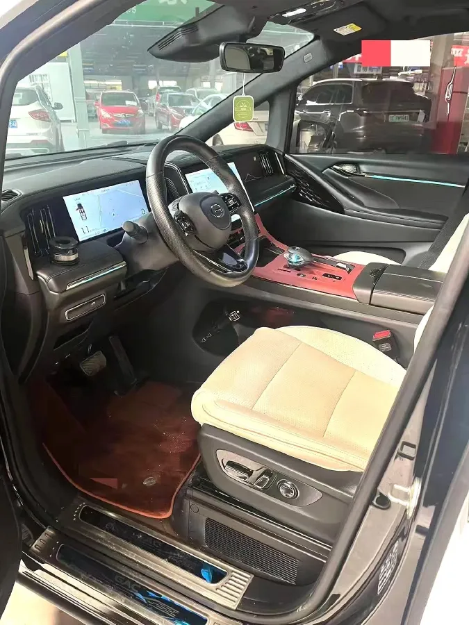2023 GAC Trumpchi M8 2.0T 252HP L4 8AT,autocango,china used car exporter,china ev exporter,chinese used car exporter,chinese used ev exporter