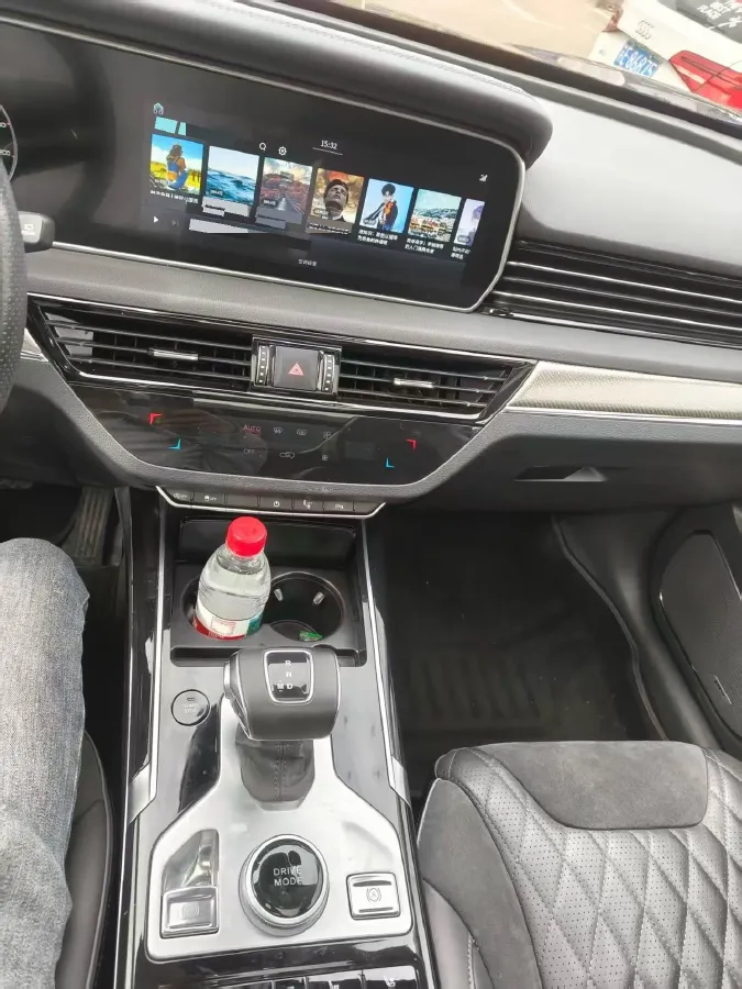 2019 HongQi HS5 2.0T 224HP L4 6AT,autocango,china used car exporter,china ev exporter,chinese used car exporter,chinese used ev exporter